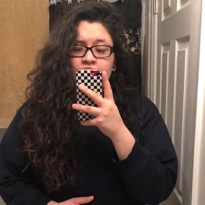 Meet your Posher, Julia